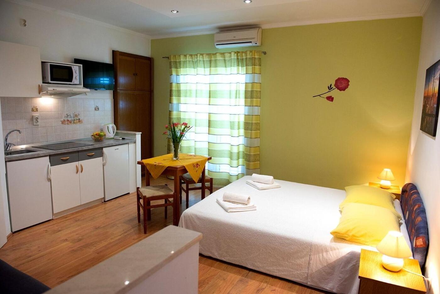 Appartement And Robi Podstrana
